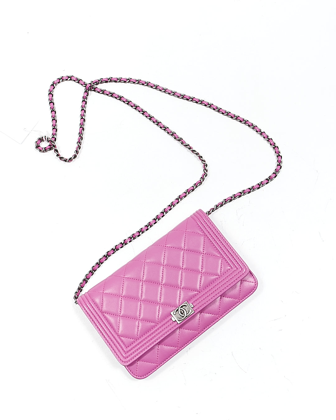 Portefeuille garçon matelassé en cuir d'agneau violet Chanel sur chaîne