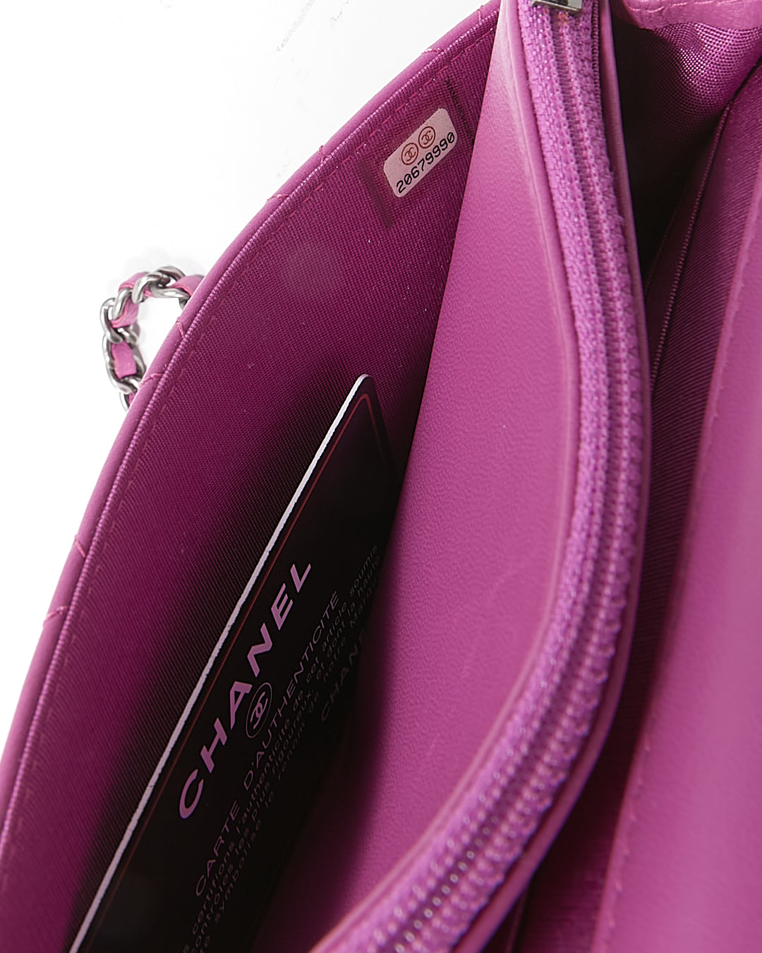 Portefeuille garçon matelassé en cuir d'agneau violet Chanel sur chaîne