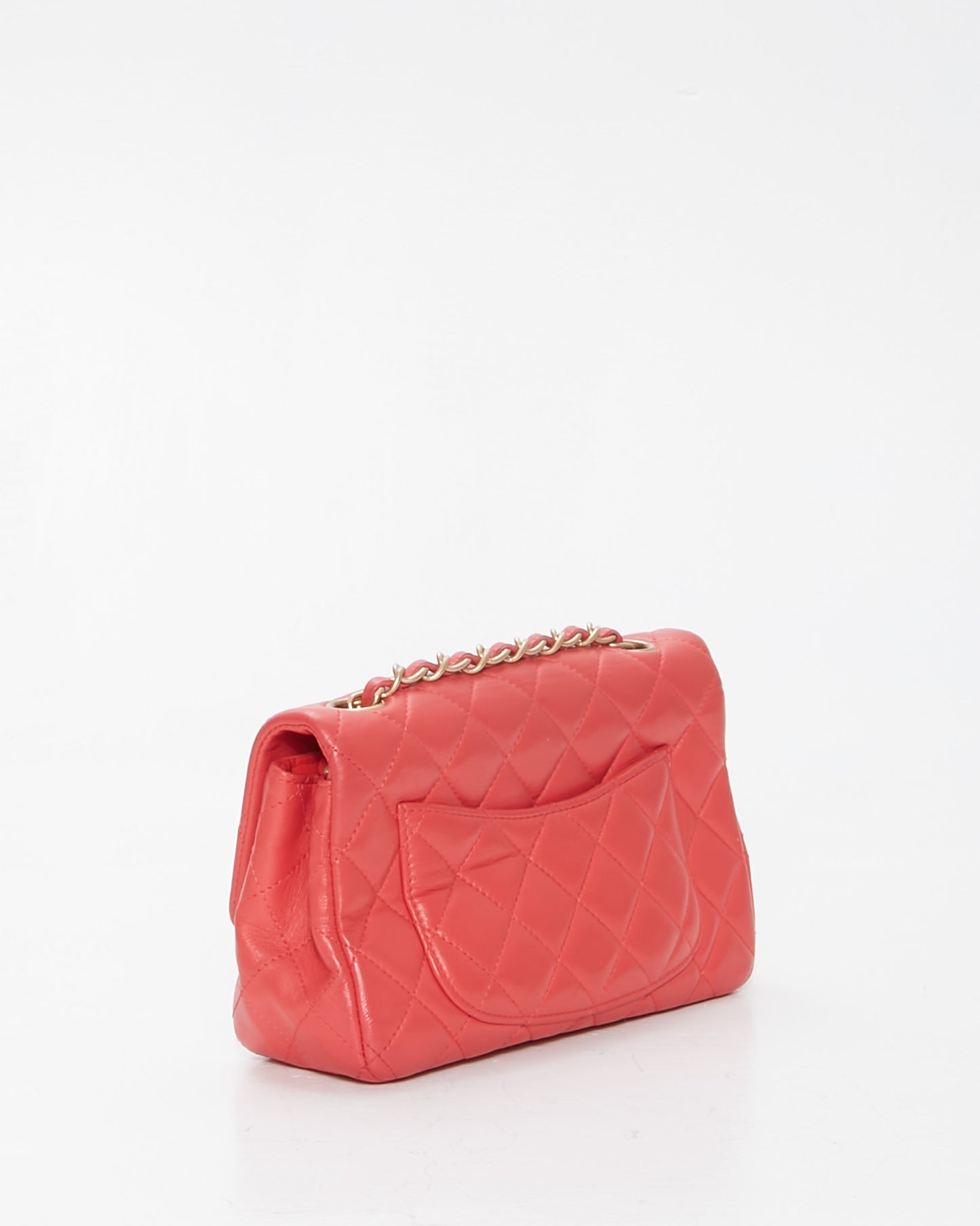 Mini sac à rabat rectangulaire en chaîne classique en cuir matelassé rouge Chanel