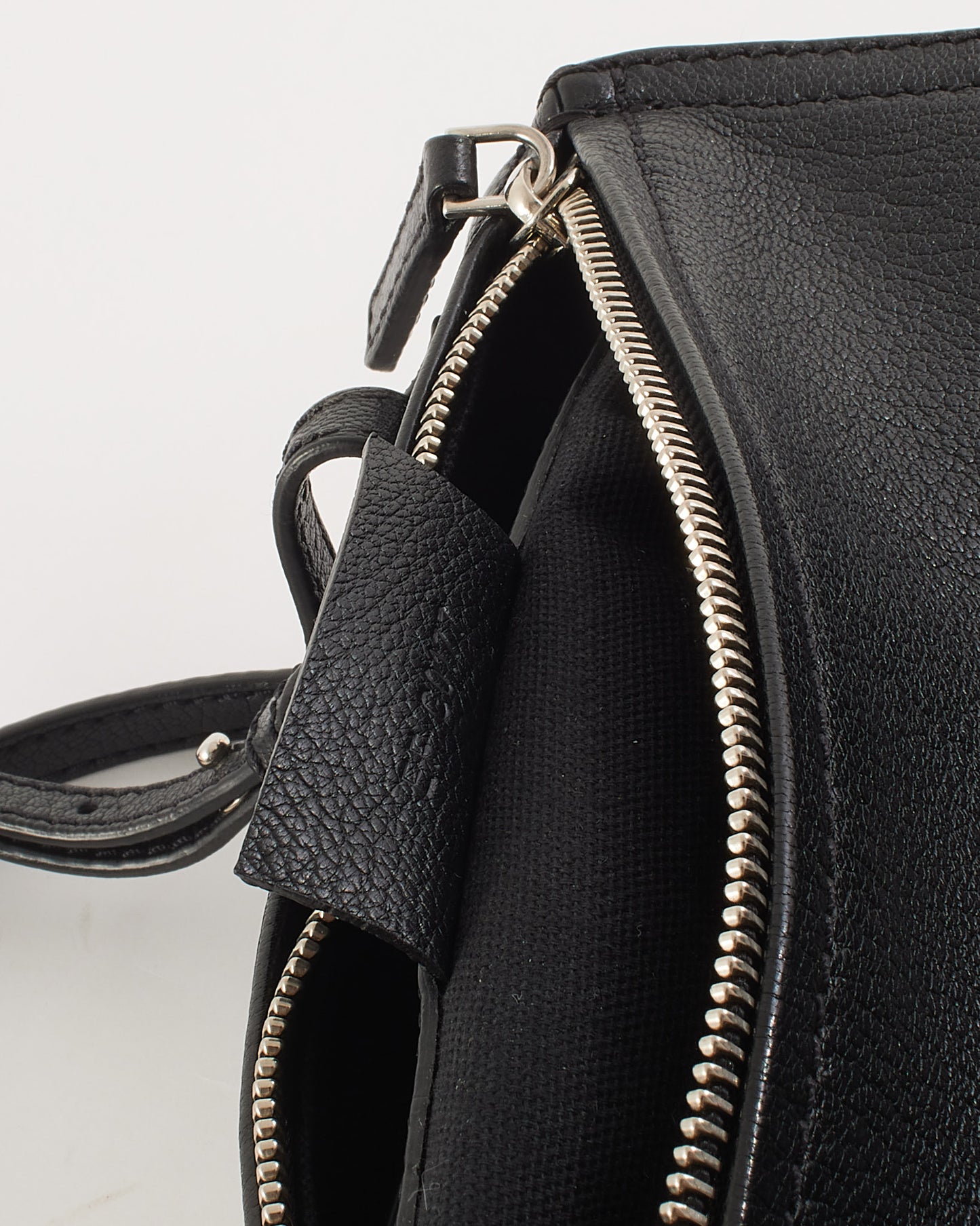Givenchy Mini sac Pandora en cuir de chèvre grainé noir