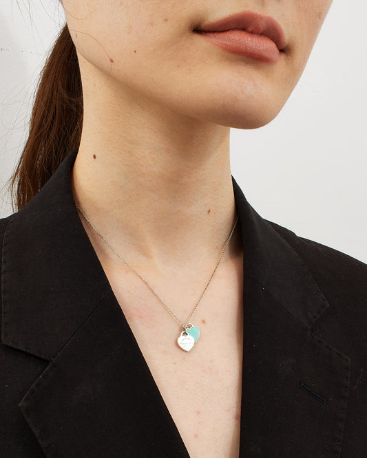 Tiffany &amp; Co. Collier pendentif double étiquette cœur en argent sterling