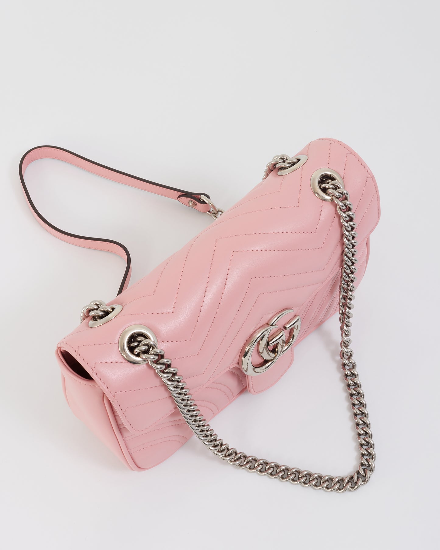 Petit sac à bandoulière GG Marmont en cuir matelassé rose Gucci