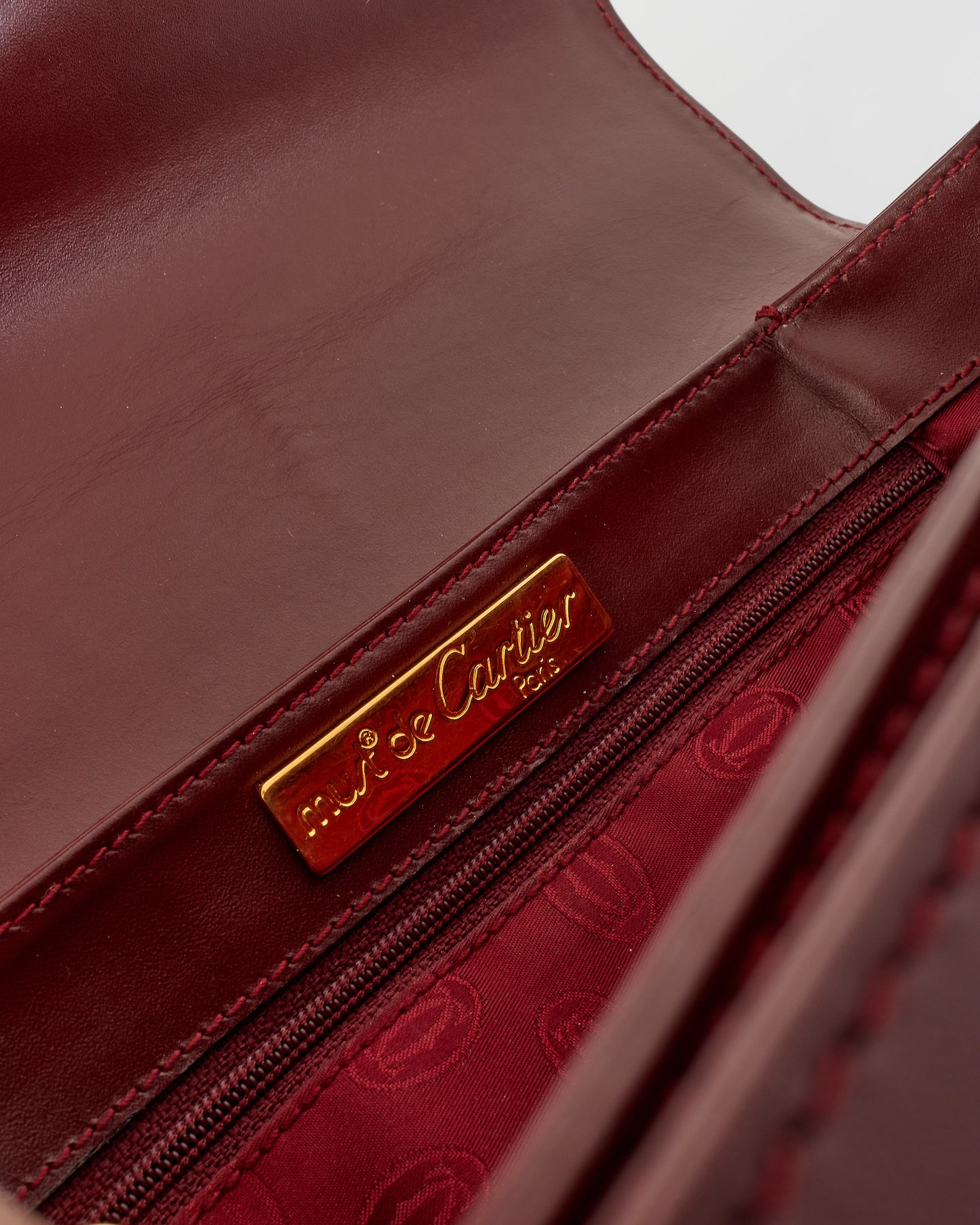 Cartier Sac bandoulière Must de Cartier en cuir bordeaux