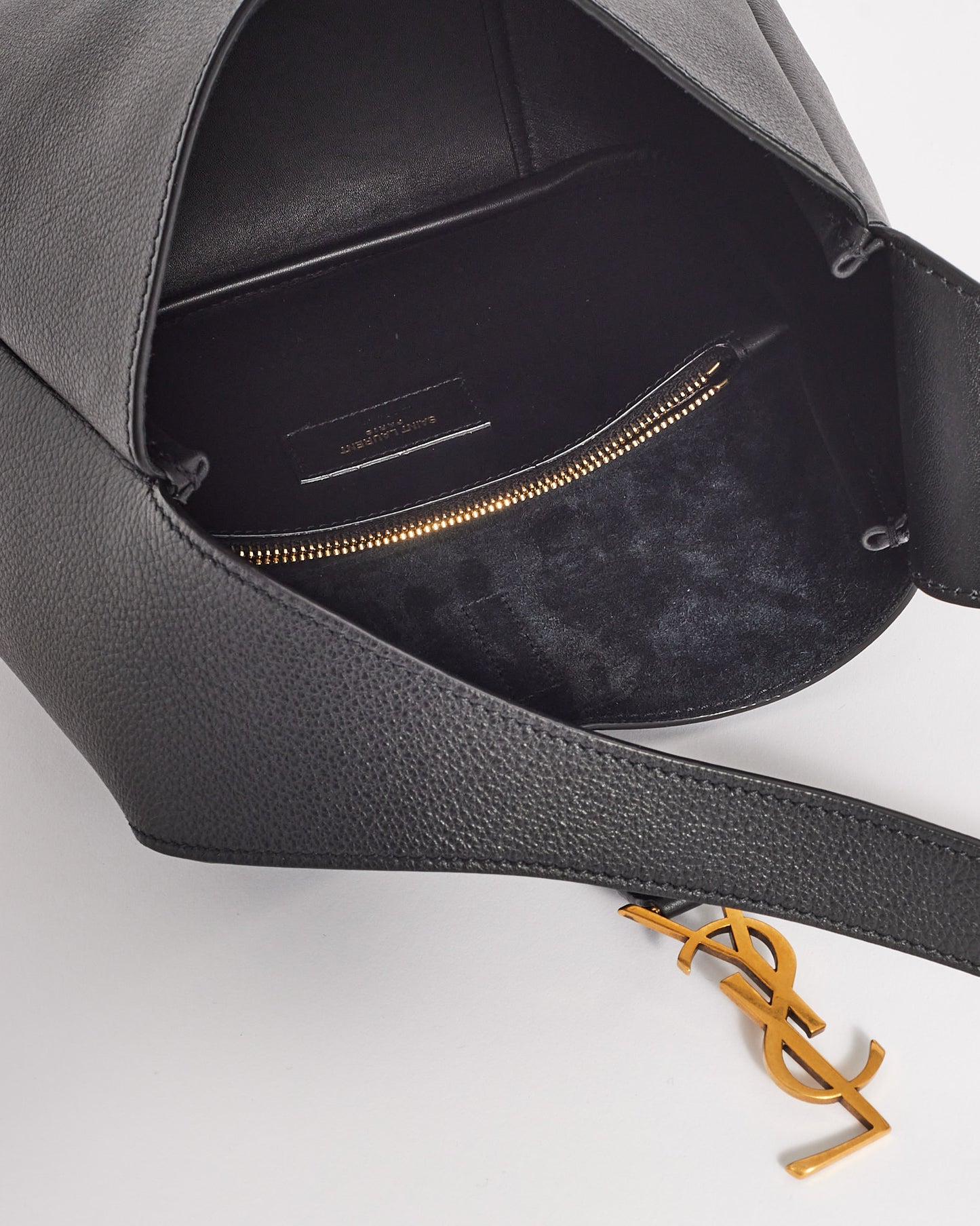 Saint Laurent Black Leather 5 à 7 Small Cassandra Hobo Bag