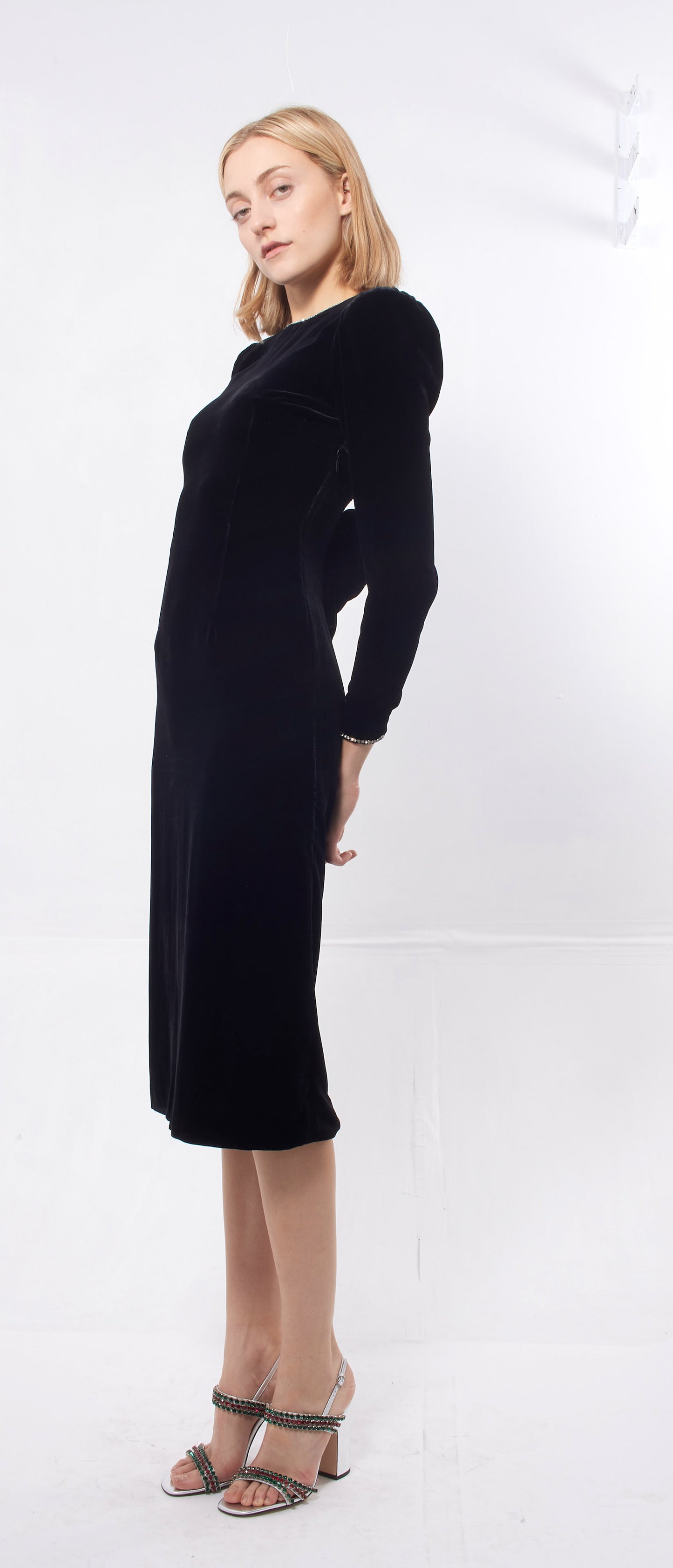 Gucci Black Velvet Crystal Embellished V Back Bow Dress - 38
