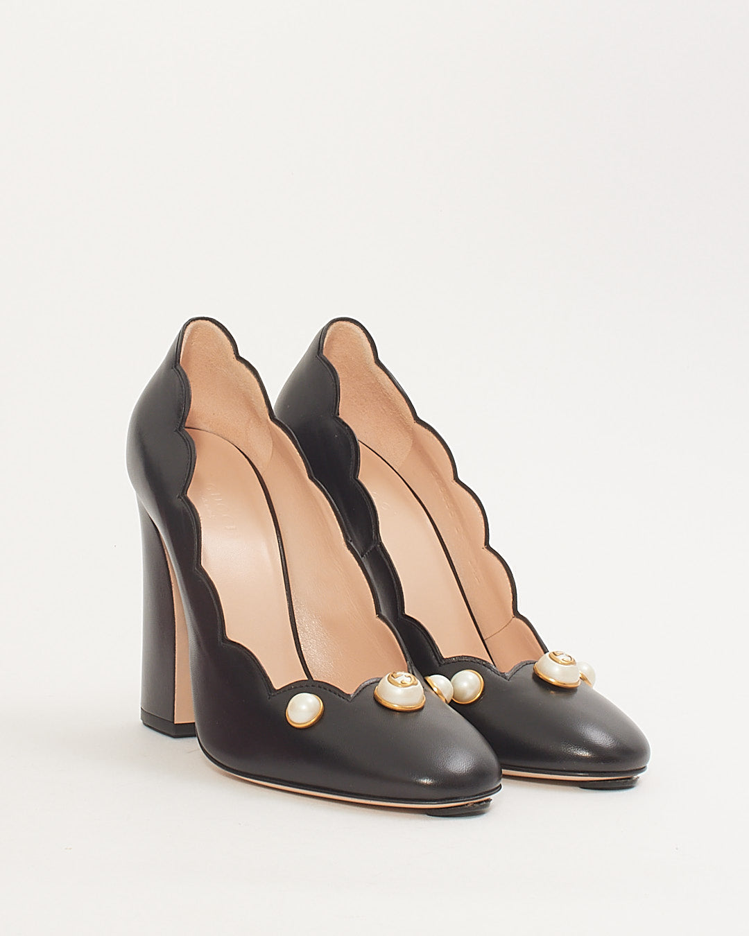 Gucci Black Leather Pearl Embellished Willow Pumps - 39