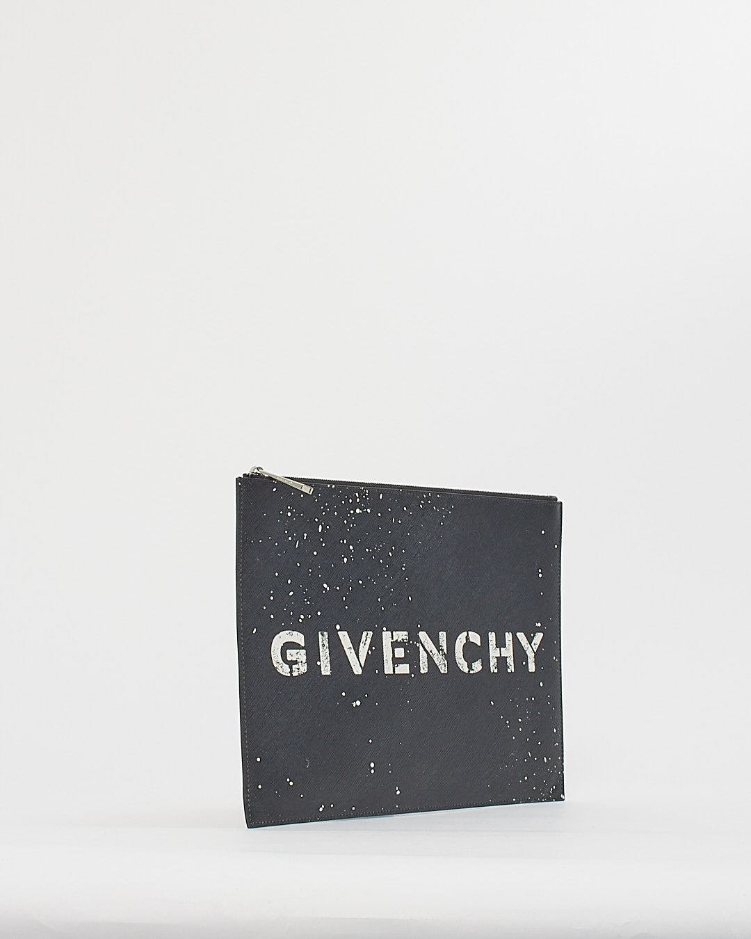 Pochette à logo éclaboussures de peinture en cuir noir Givenchy