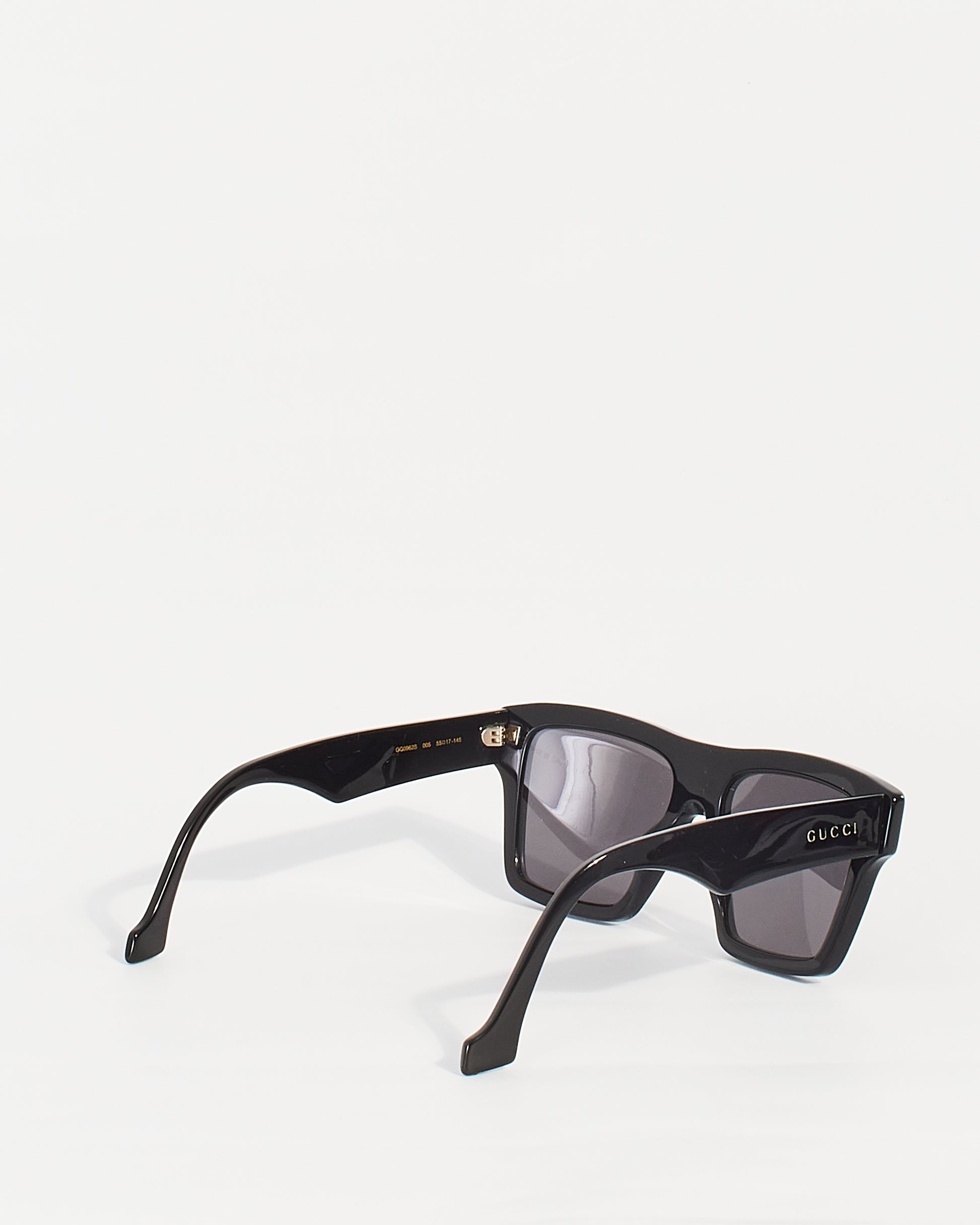 Explore a Gucci Black GG0962S Flat Top Sunglasses Authenticated