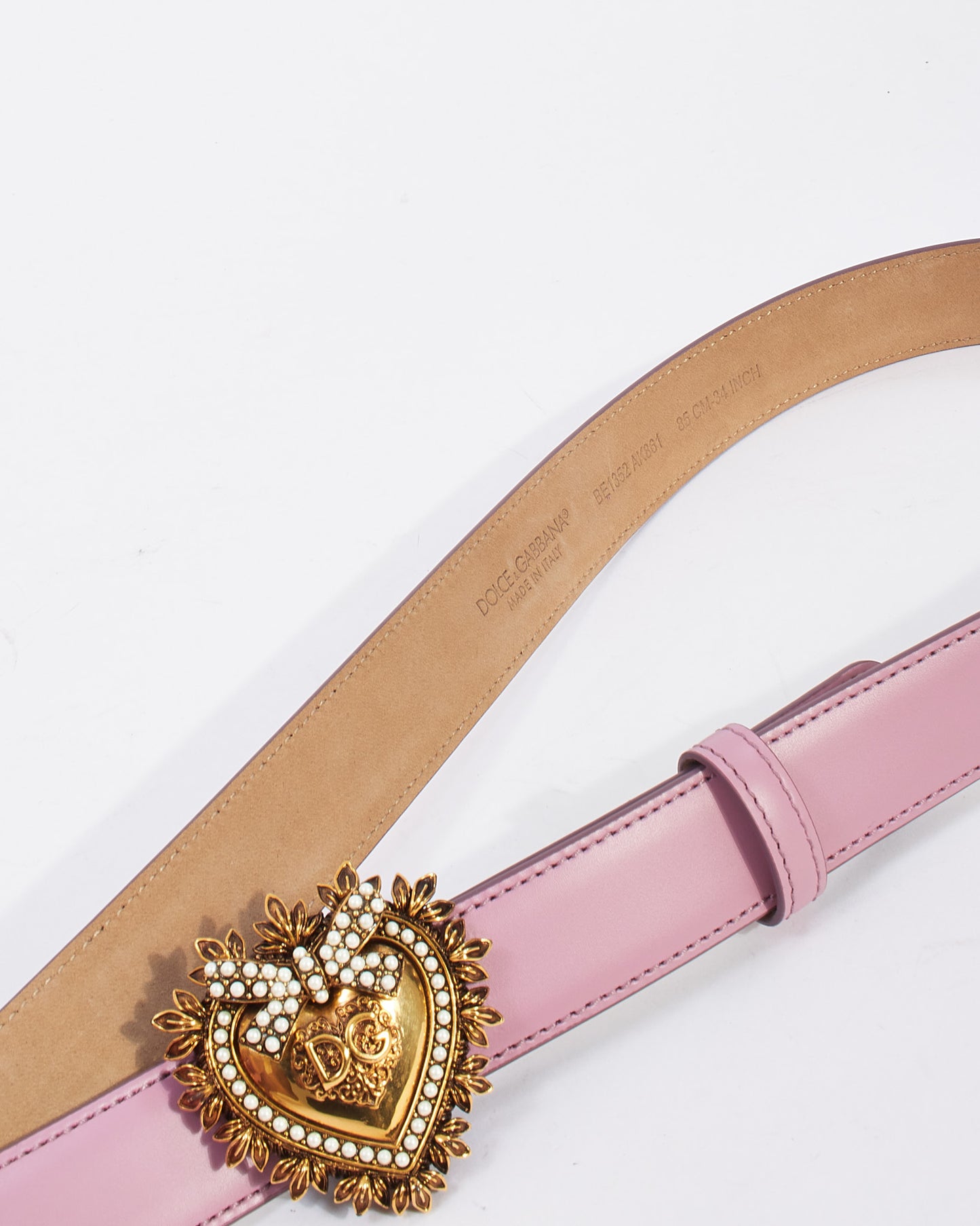 Dolce et Gabbana Ceinture fine en cuir lilas avec logo en perles Heart Devotion - 85/34