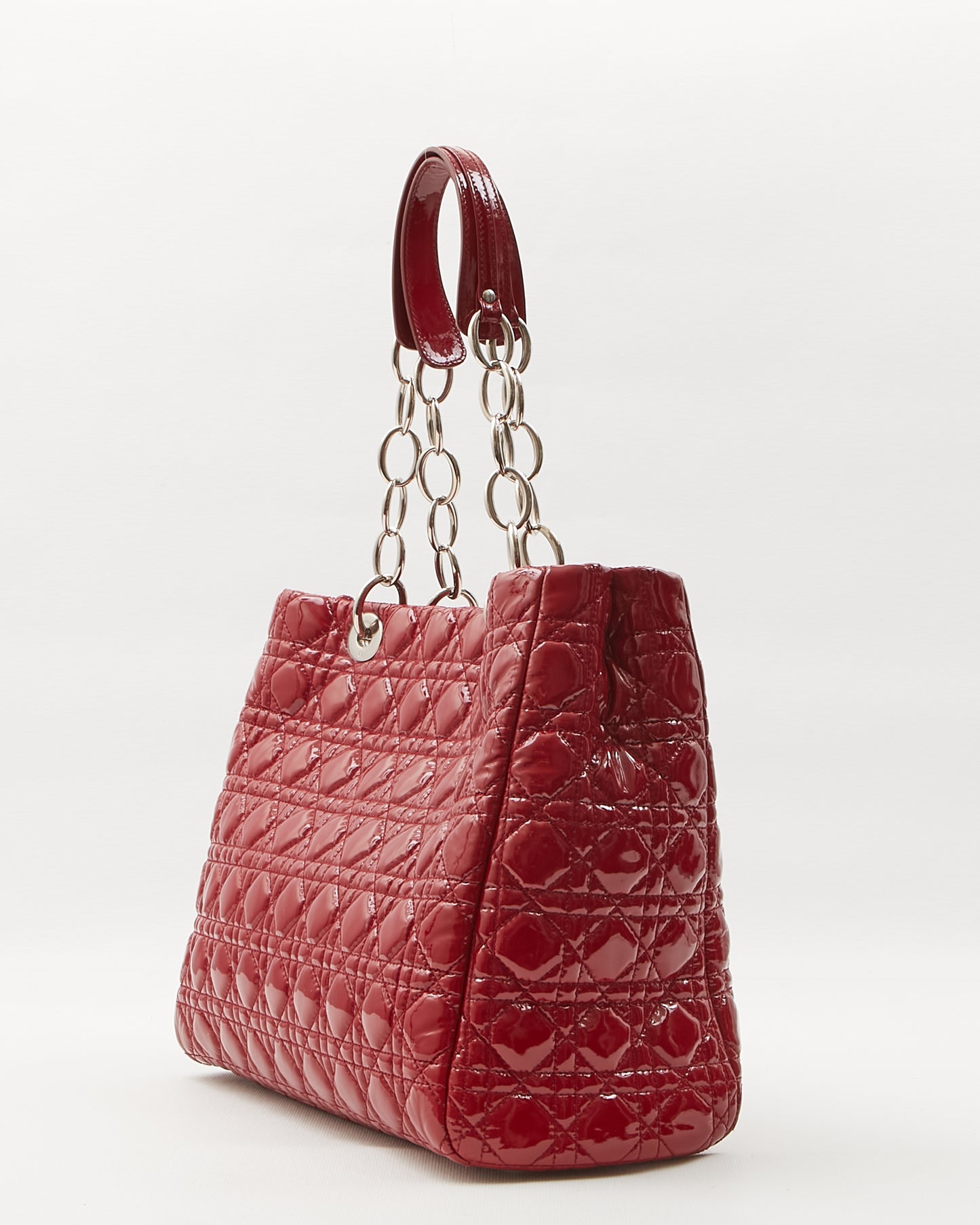 Grand sac cabas Cannage en cuir verni rouge Dior
