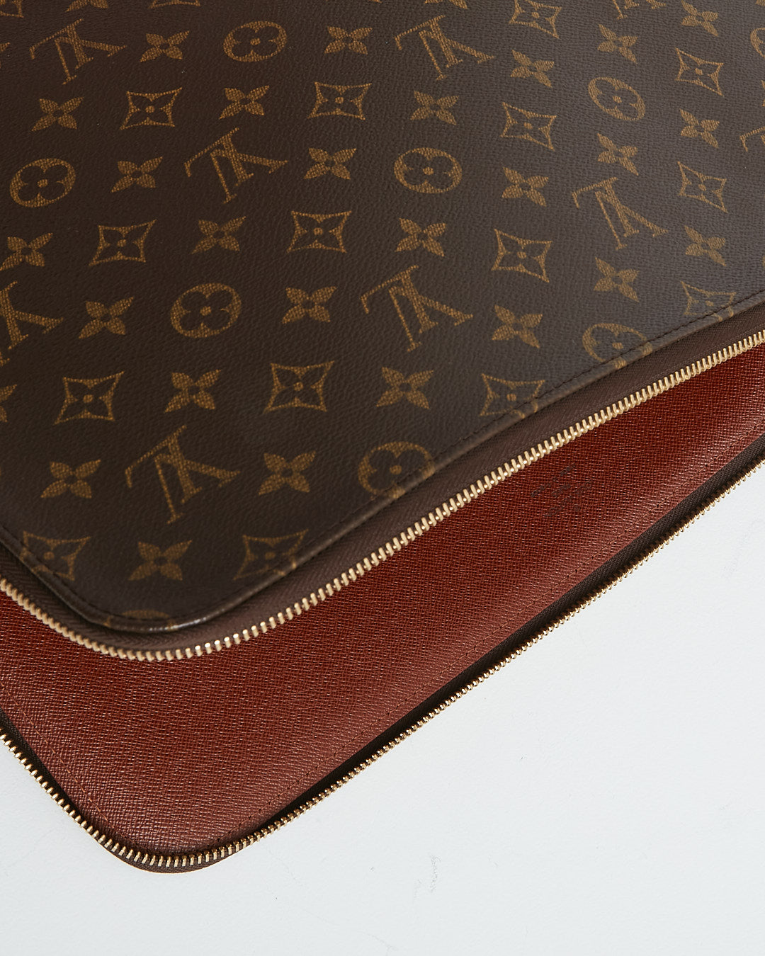 Portefeuille de documents de poche en toile monogram Louis Vuitton