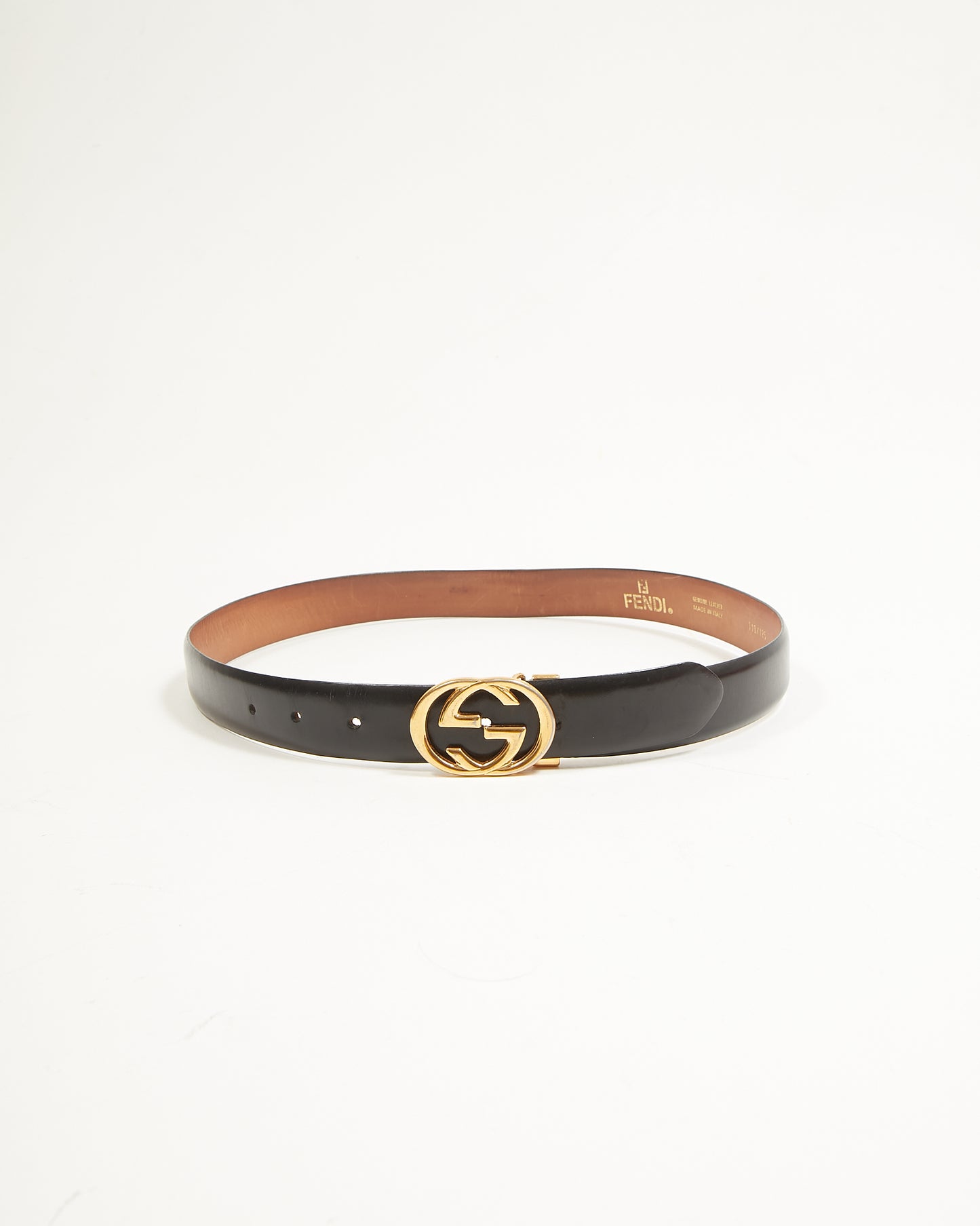 Boucle dorée Gucci GG sur ceinture en cuir noir Fendi - 110