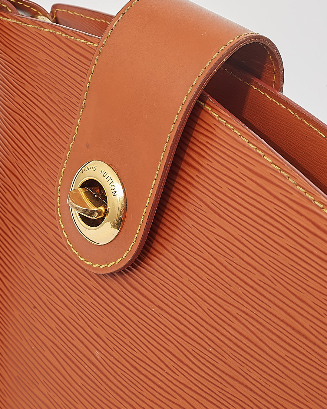 Louis Vuitton Epi Tan Leather Cluny Shoulder Bag