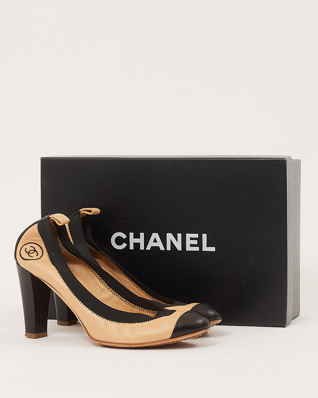 Escarpins à enfiler beige/noir Chanel - 37