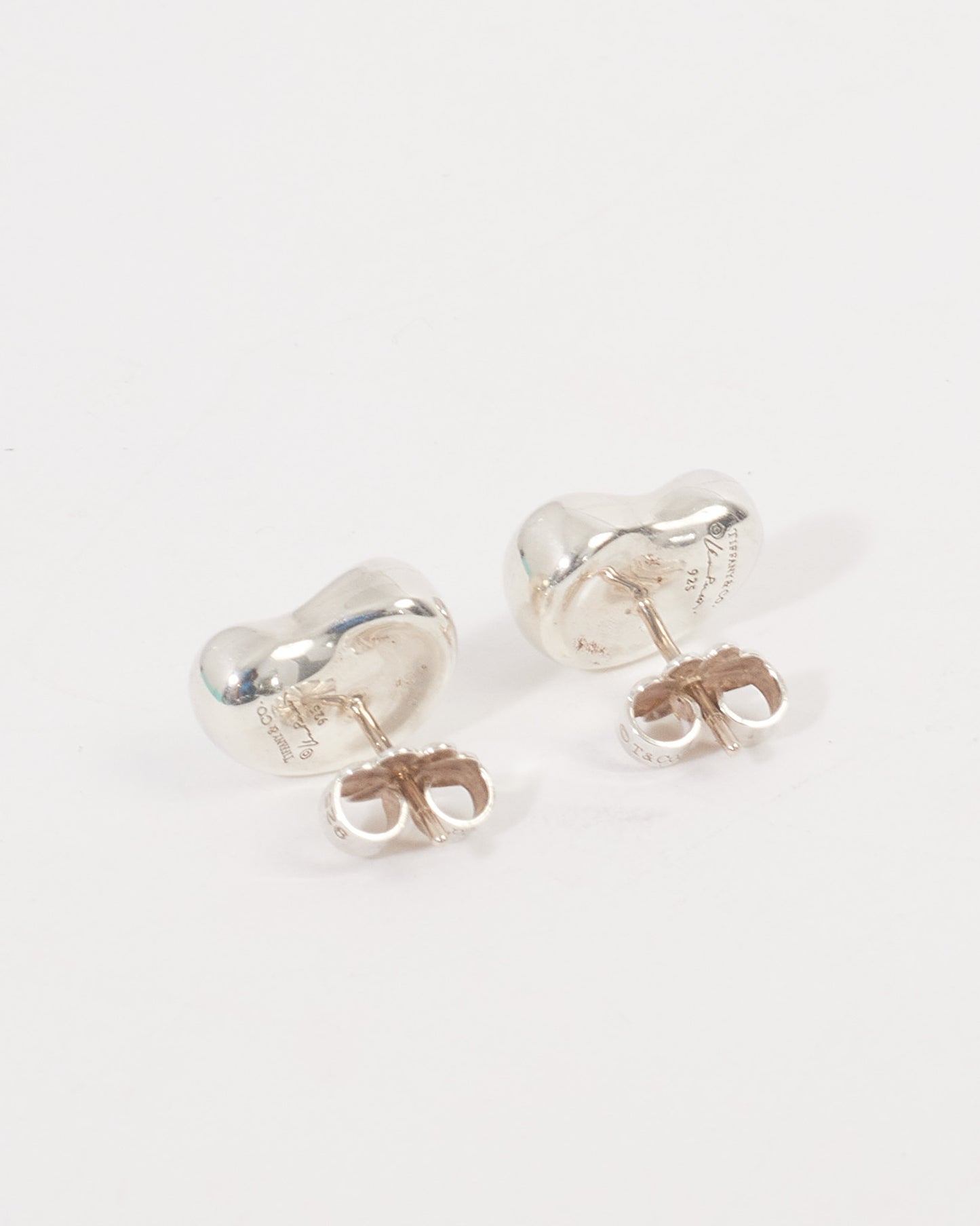 Tiffany &amp; Co. Boucles d'oreilles à tige en argent sterling Elsa Peretti Bean