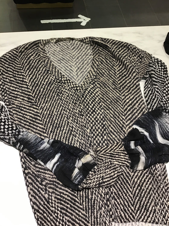 Roberto Cavalli Zebra Print V Neck Sweater Top - 40