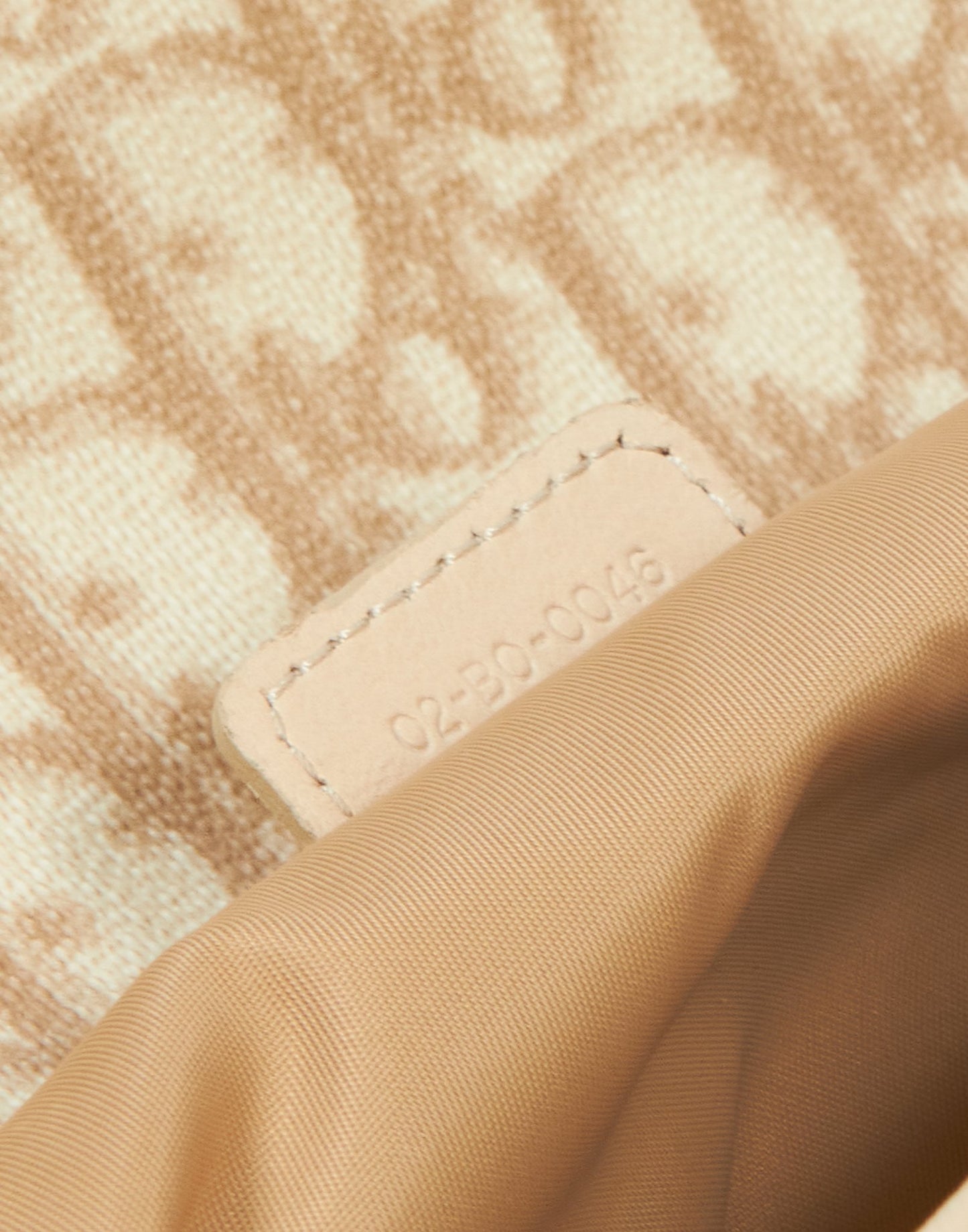 Sac porté épaule Diorissimo Romantique en toile enduite beige Dior