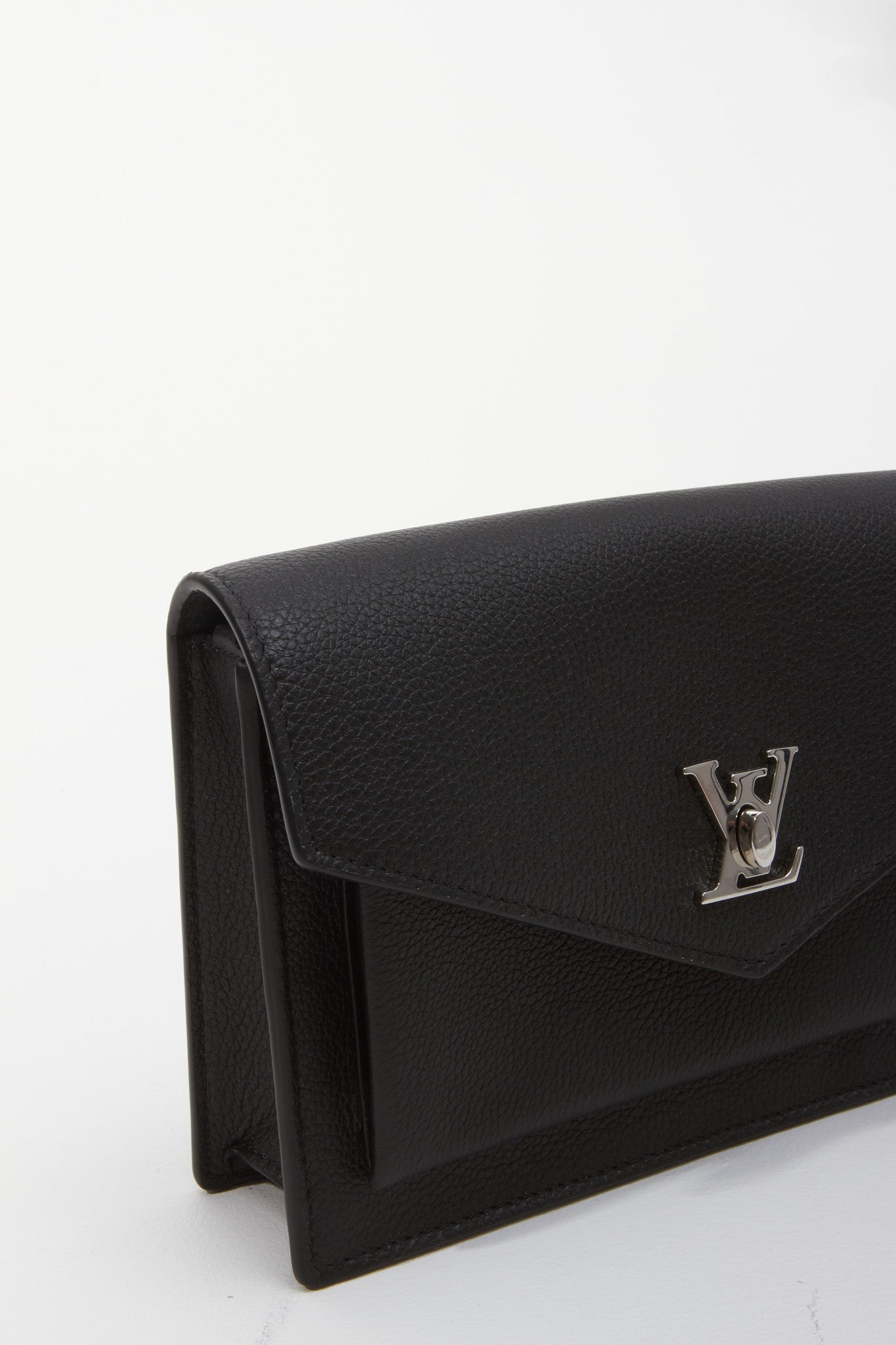 Louis Vuitton Black MyLockme Chain Pochette Crossbody