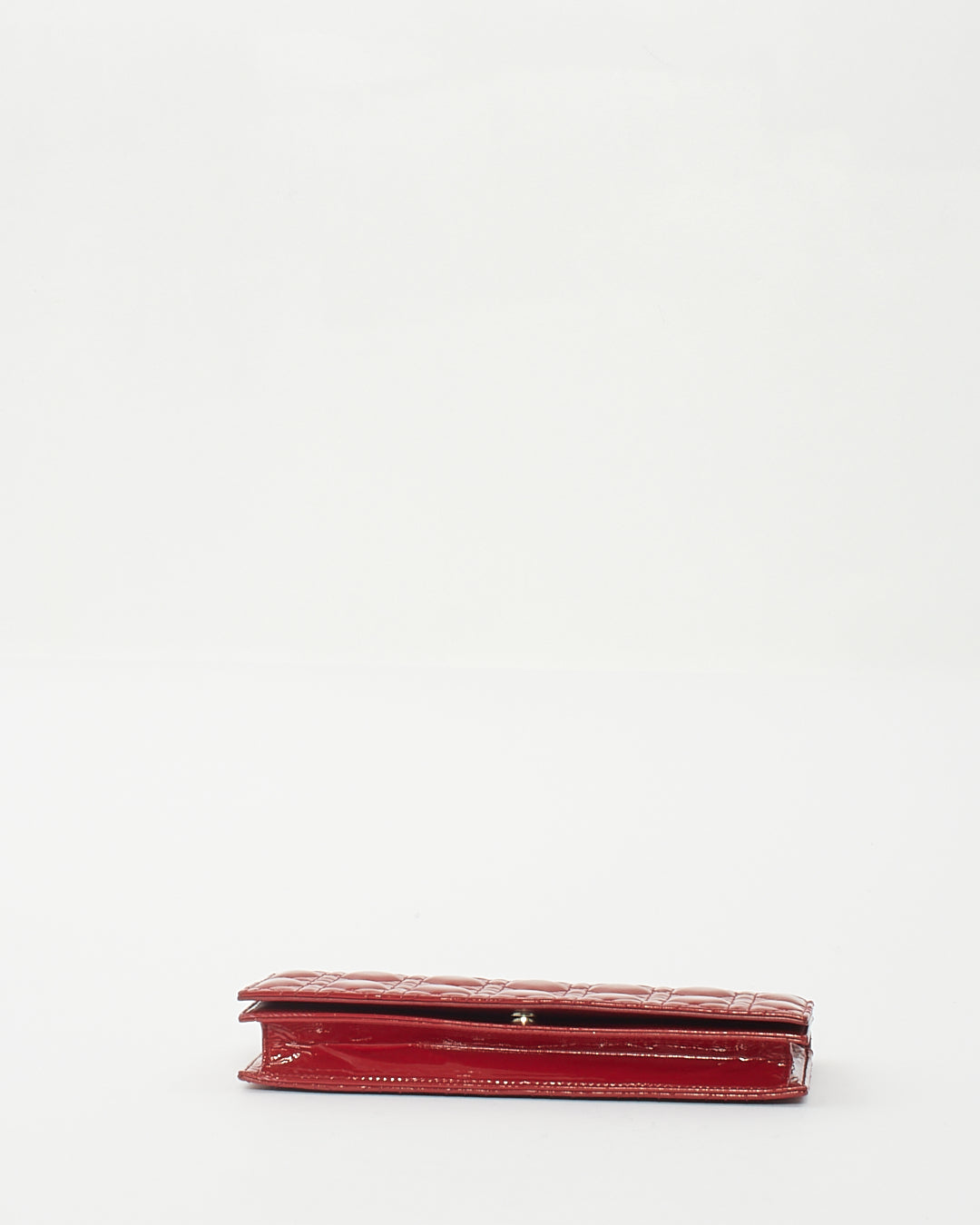 Pochette à chaîne Lady Dior en cuir verni Cannage rouge Dior