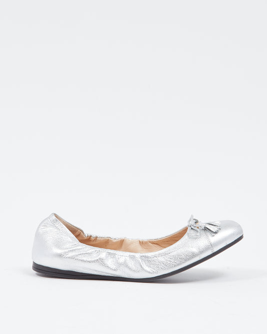 Ballerines Prada en cuir métallisé argenté - 37,5