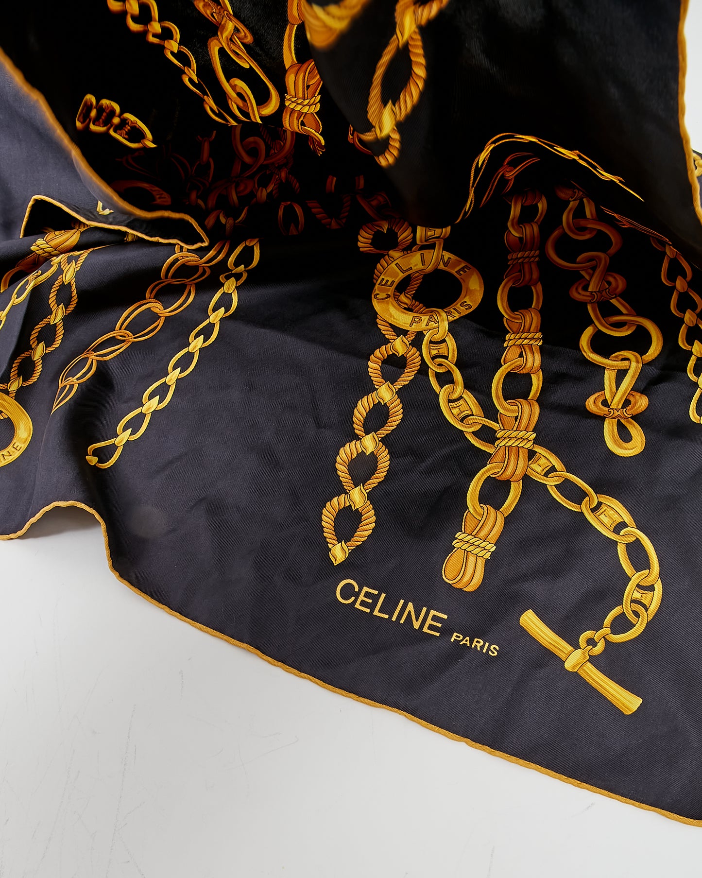 Foulard en soie imprimé chaîne noir/or Celine